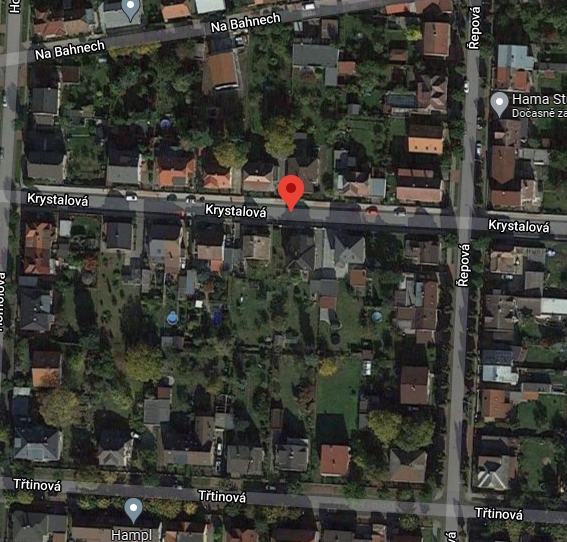 Přechod  u zast&aacute;vky Krystalov&aacute;
